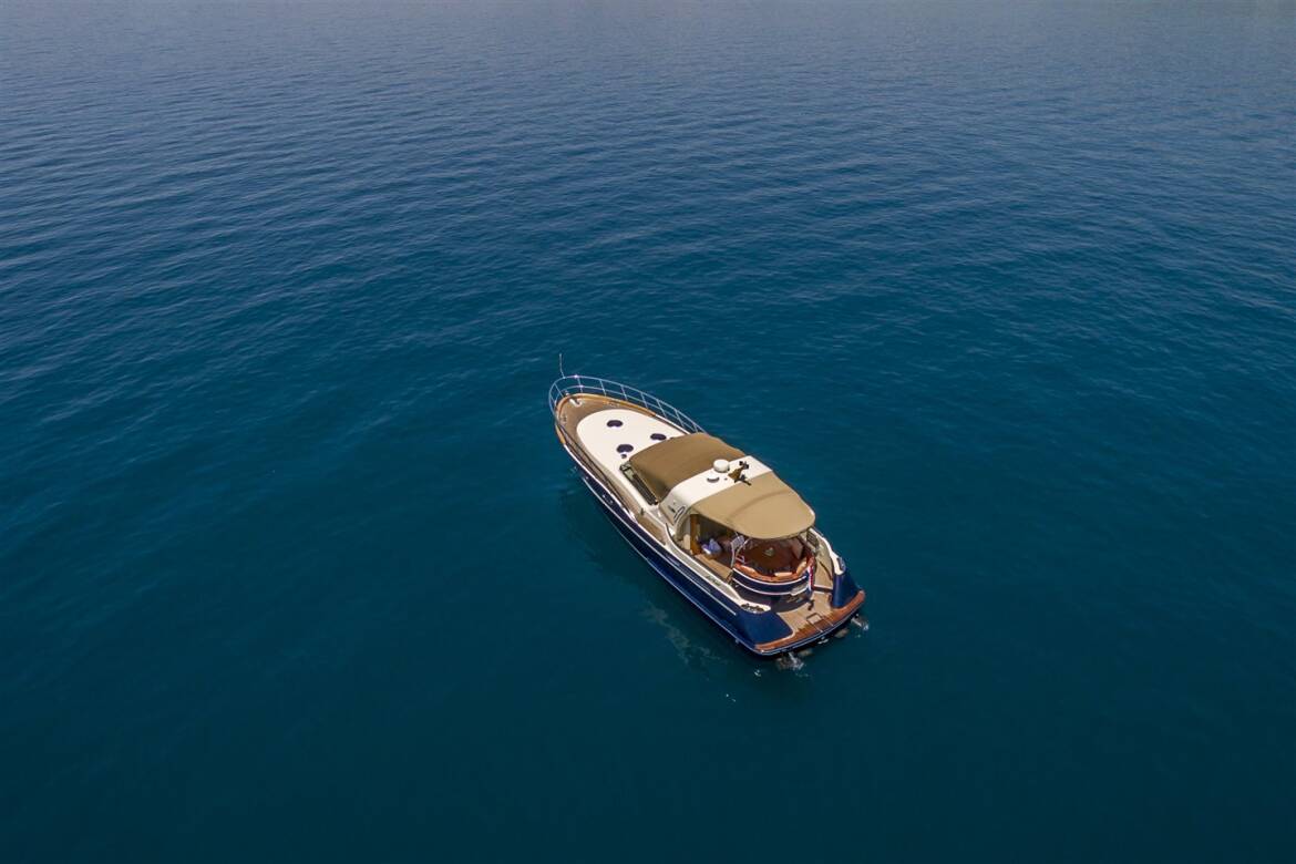 Lav Boat 3