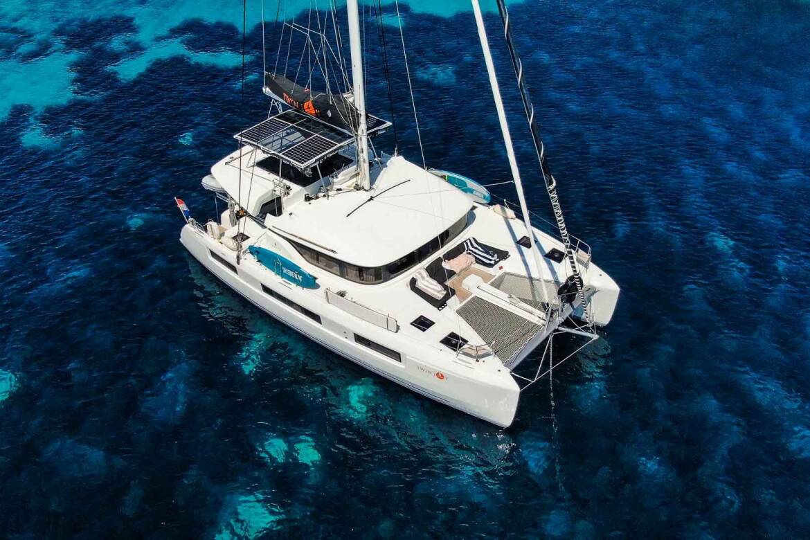 03 Lagoon 50 anchor bay 18 1620x1080