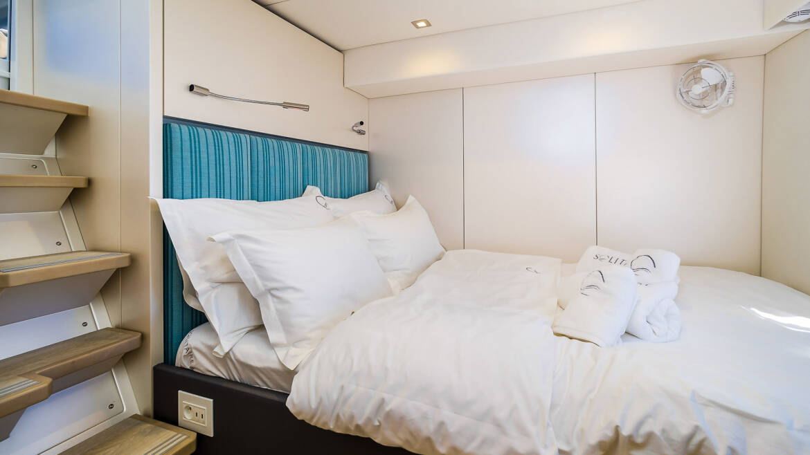 18 Sunreef 50 cabin
