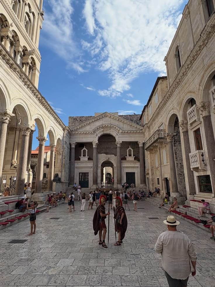 DIOCLETIAN'S PALACE & SPLIT OLD TOWN TOUR