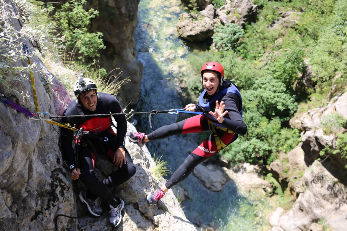 CANYONING