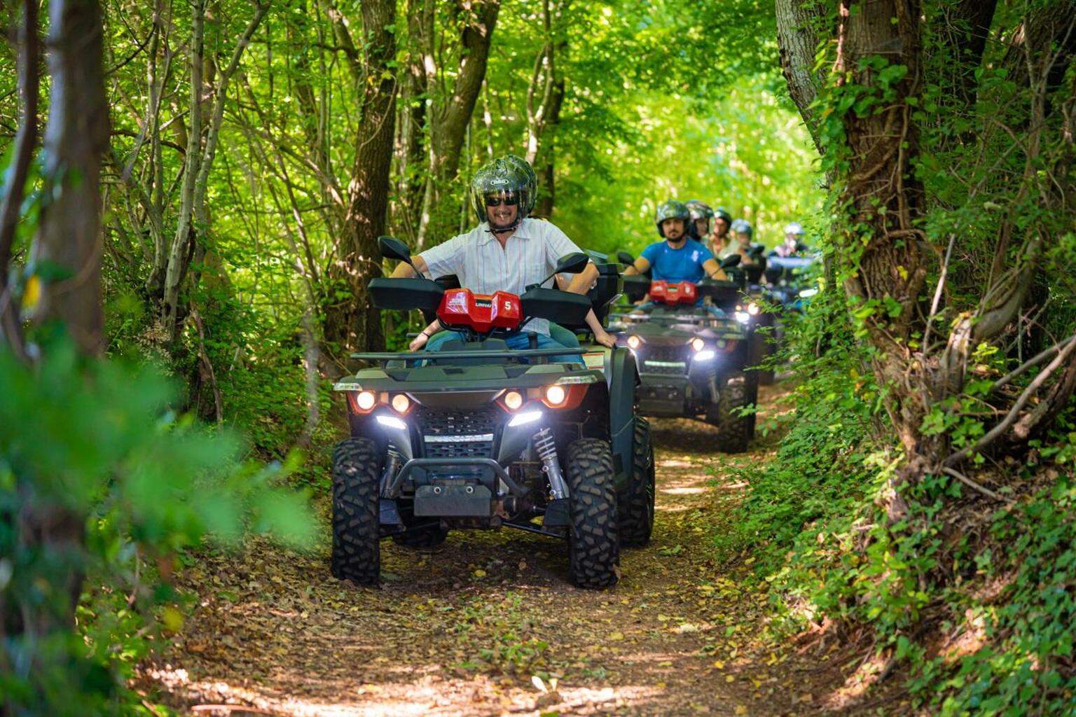 ADVENTURE & TEAM BUILDING